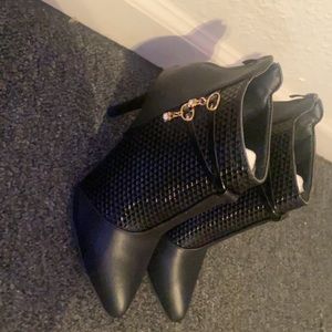 High heel boots